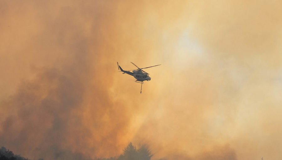 Onemi informó que hay 61 incendios forestales activos y 82 controlados