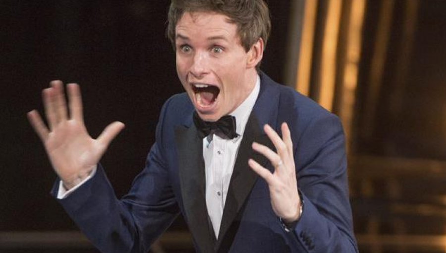 El ganador del Oscar Eddie Redmayne sorprende como transexual en su nueva película