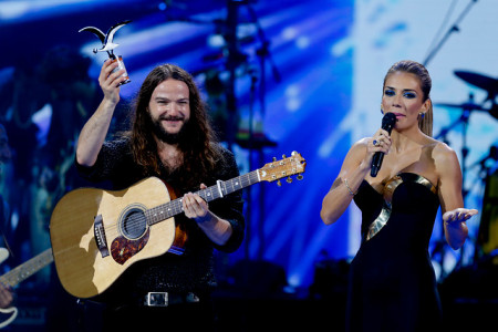 Nano Stern conquista a la Quinta Vergara y se lleva gaviota de oro y plata