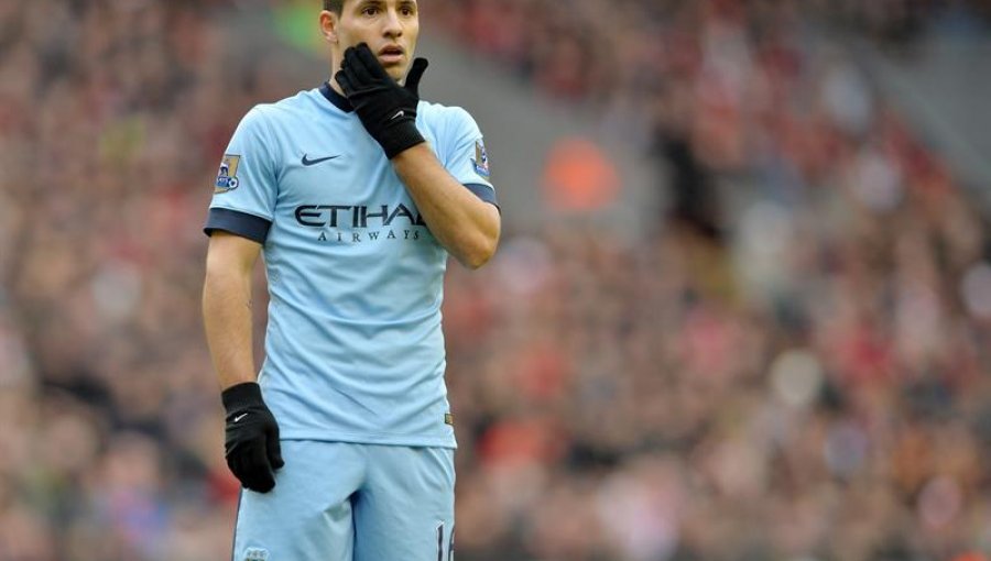 Manchester City se aleja del título de la Premier tras caer ante Liverpool