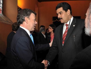 Santos declara que la idea de un complot para derribar a Maduro "no tiene pies ni cabeza"