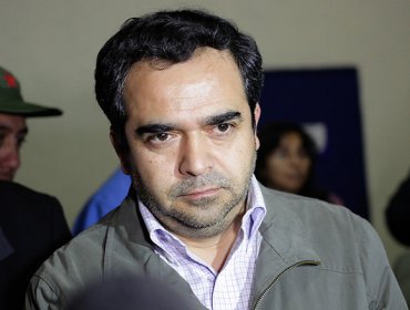 Presidente del PPD desestimó críticas al desempeño del ministro del Interior, Rodrigo Peñailillo