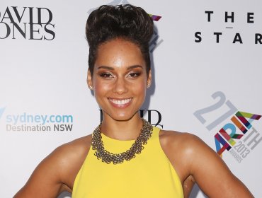 Alicia Keys comparte imágenes de su hijo recién nacido en Instagram