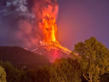 Tribunales de Pucón y Villarrica coordinan plan de contingencia mientras dure la alerta roja por volcán