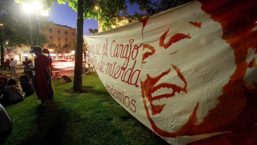 Embajador venezolano participa en un acto en Chile en recuerdo de Hugo Chávez