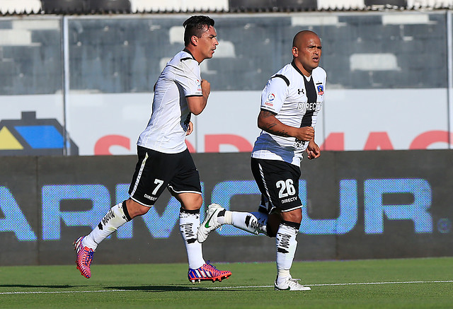 Héctor Tapia: “Suazo nos aporta muchas cosas dentro de la cancha”