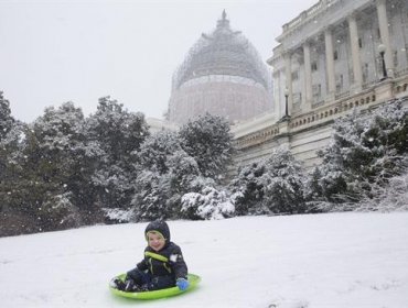 Un fuerte temporal de frío y nieve afecta a 94 millones de personas en EEUU