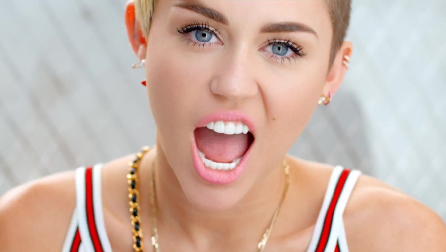 Miley Cyrus 'se fugaría' con su novio para casarse con él