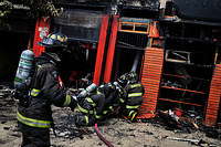 Incendio en Viña afecta a tres locales comerciales