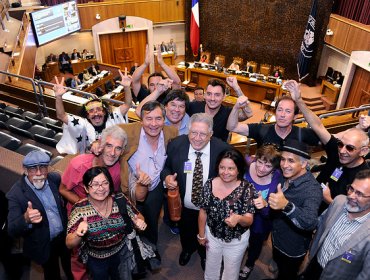 Senado aprobó mínimo de 20% de música chilena en radios y proyecto quedó listo para ser ley