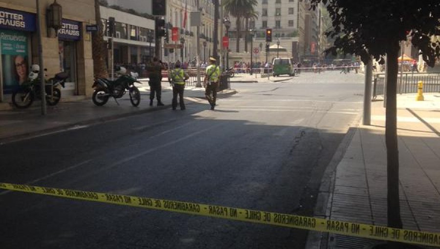 Aviso de bomba en Santiago mantiene el transito cortado