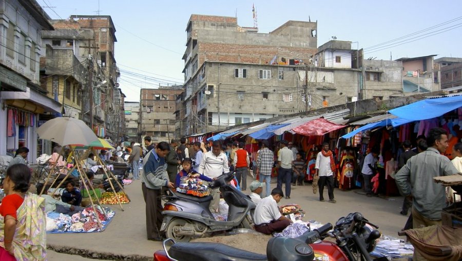 Al menos tres muertos y 21 heridos tras explosión de bomba en la India