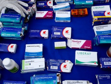 PDI decomisa más de 50 mil dosis de medicamentos que eran comercializados en feria libre