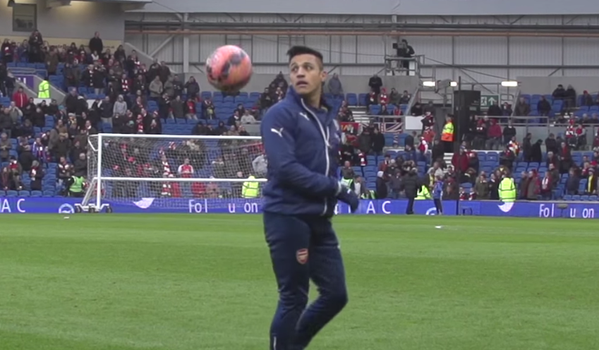Viedo: TV inglesa capta “lujito” de Alexis Sánchez en previa del partido de Arsenal con Brighton
