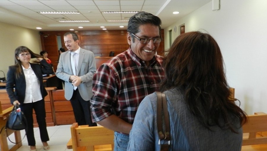 Tribunal absuelve a hombre que intentó ingresar 16 kilos de hoja de coca en Arica