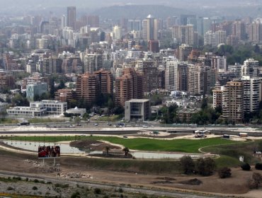 Explosión de gas en Vitacura deja a una persona lesionada