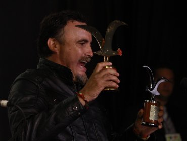 Flaco de Dinamita Show en su calidad de bombero combate Incendio en Valparaíso