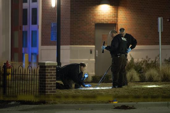 Arrestan a un sospechoso de disparar a dos policías en protestas en Ferguson