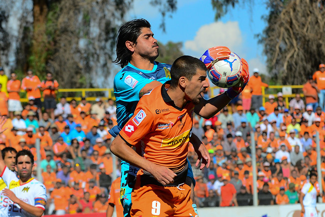 Cobreloa salva 1-1 con Unión Española y se hunde en zona de descenso