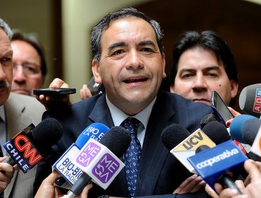 Presidente de comisión Penta destacó asistencia de ministros y la comparó con negativa de parlamentarios UDI