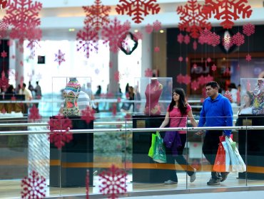 Senado aprobó dos proyectos que aseguran los descanso dominicales de los trabajadores del retail