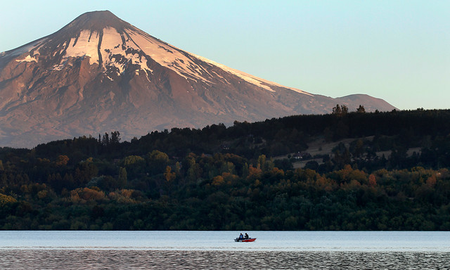 Sernageomin declara Alerta Naranja para el volcán Villarrica