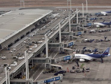 Vuelo de LAN rumbo a Lima se retrasó cuatro horas cuando un sujeto gritó “bomba” a bordo del avión