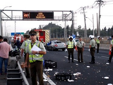 Dos muertos en choque de un auto y un camión en San Bernardo