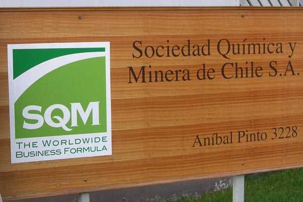 Tres estudios de abogados de EEUU preparan demandas colectivas contra SQM