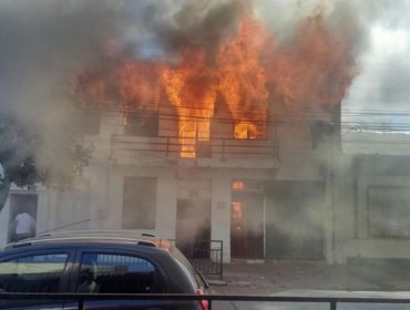 Incendio moviliza a Bomberos en Talcahuano