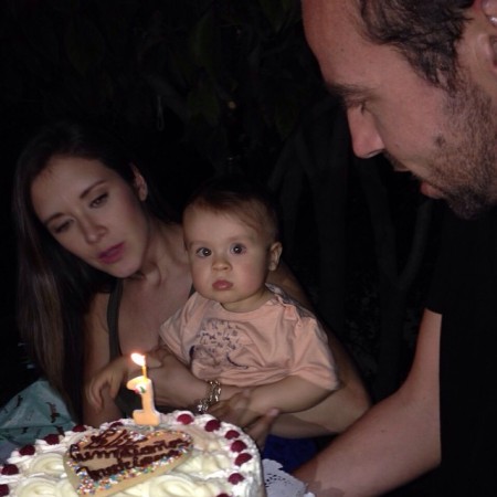 Carla Jara comparte tierna foto de la celebración del primer año de su bebé