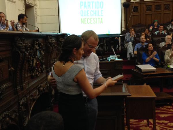Evópoli se transforma en partido político y elige a Felipe Kast como presidente