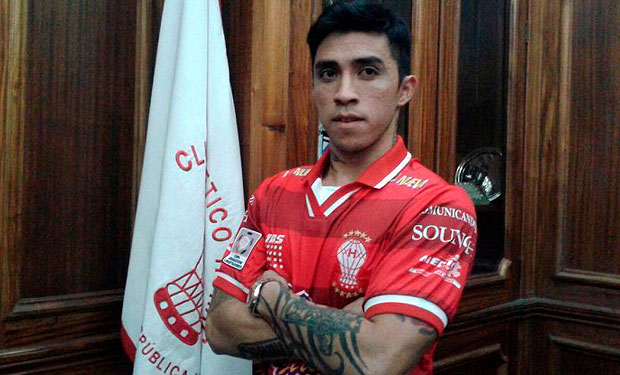 Huracán con activo Edson Puch goleó a Argentinos Juniors de Cabral