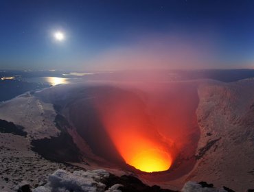 Sernageomin mantuvo la alerta naranja para el volcán Villarrica