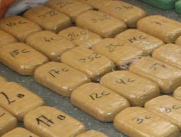 Detienen a un policía boliviano cuando transportaba 78 kilos de marihuana