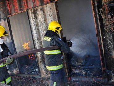 Identifican a madre e hija que murieron en incendio de vivienda en Puerto Montt