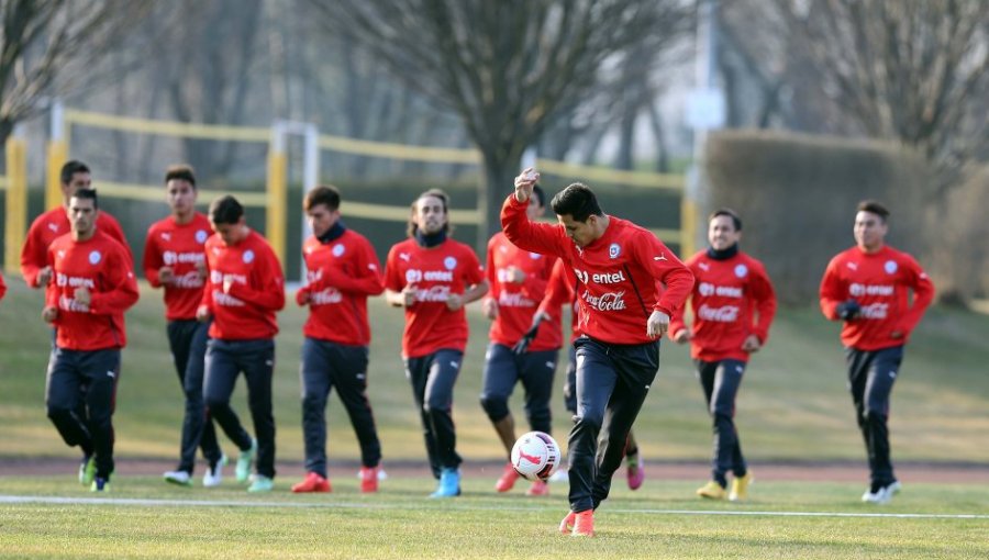 La 'Roja' realizó primer entrenamiento con plantel completo en Austria