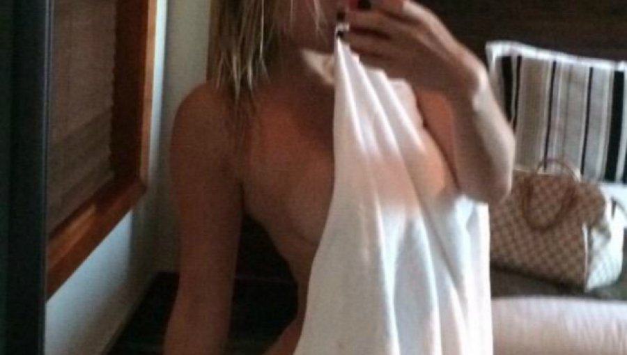 Daniella Chávez mató con estas selfies desnuda