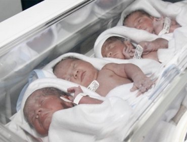 Una mujer colombiana da a luz cuatrillizos que gozan de perfecta salud