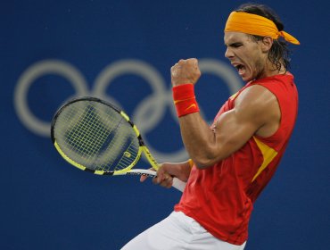 Nadal entrena con dolor en tobillo, pero espera jugar en Miami