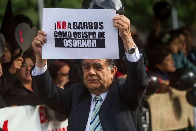 Arzobispo de Puerto Montt pide a políticos que respeten la institucionalidad de la Iglesia