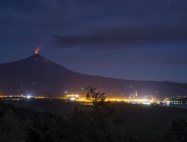 Lago de lava reaparece en el Volcán Villarrica