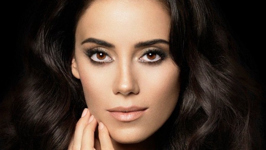 Así luce hoy la bella protagonista de Sila