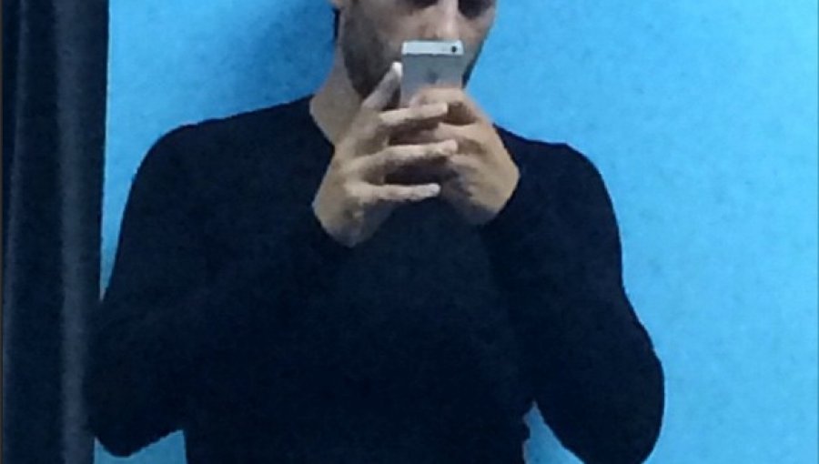 Claudio Valdivia muestra su nuevo look