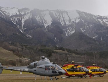 Detienen las labores de búsqueda en el lugar del accidente del A320