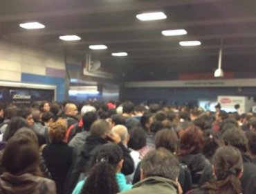 Línea 1 de Metro presentó problemas por falla en vagón