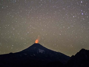 De a poco aumenta la actividad del volcán Villarrica