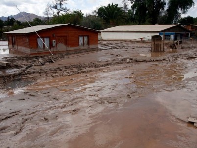 Empresa desmiente encierro de mujeres en contenedor durante alud en Tierra Amarilla