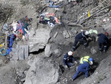 El mal tiempo obliga a acceder a la zona del A320 por vía terrestre