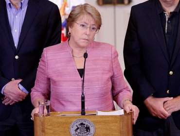 Encuesta Cadem: Presidenta Bachelet cierra marzo con su peor registro de aprobación